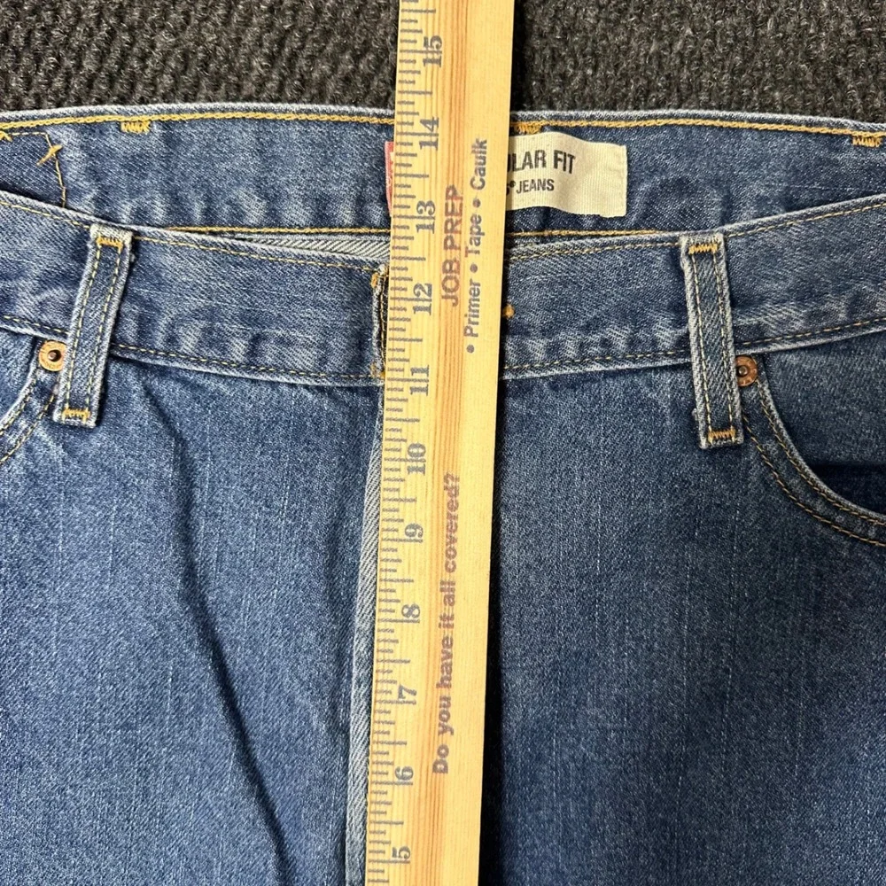 Vintage Y2K Levi's 505 Jeans Mens 40x30 Regular Fit Medium Wash Denim 2004
